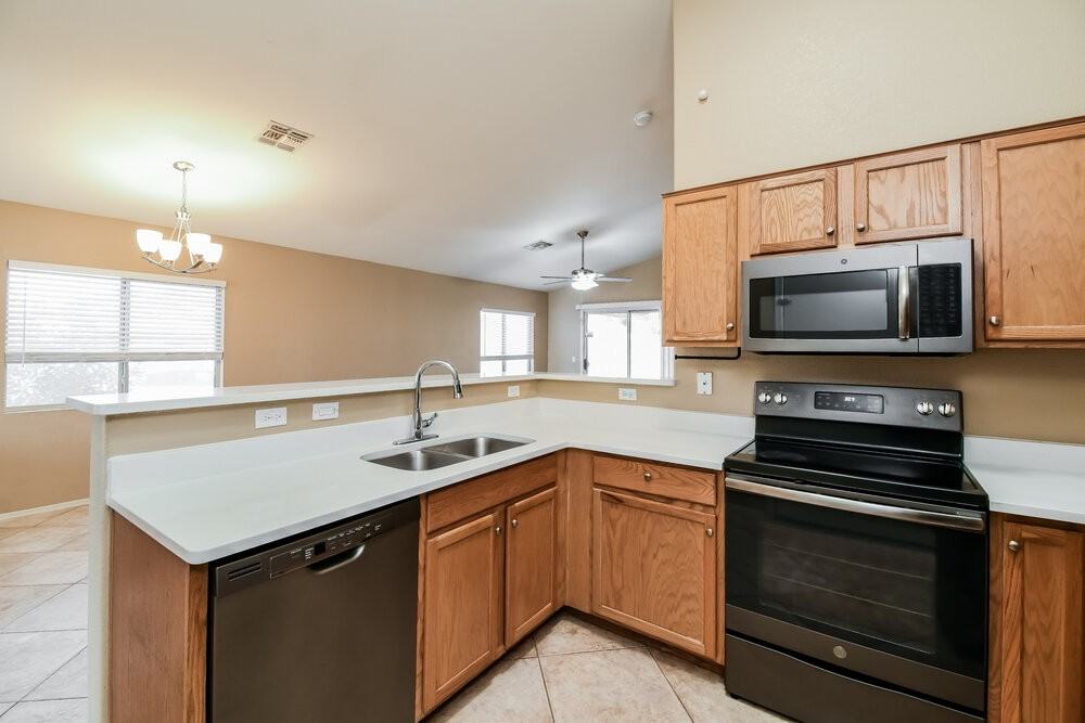 803 S Chatsworth - Photo 7 of 16