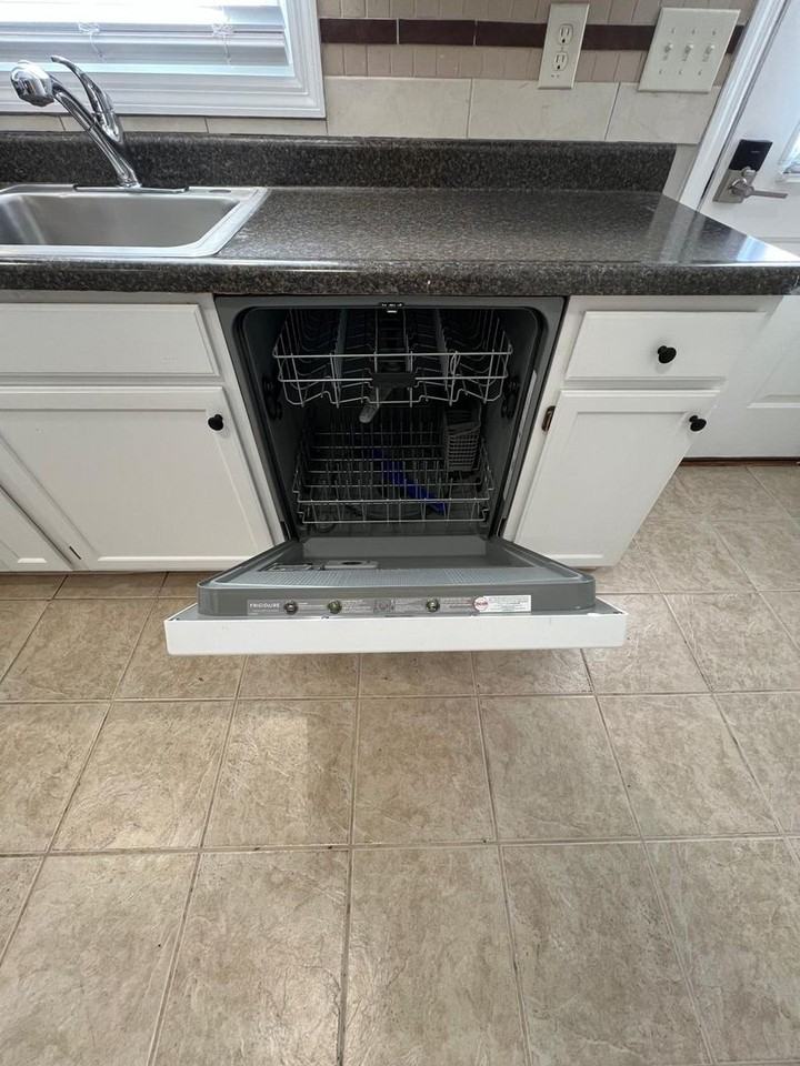 711 Hill Rd - Photo 4 of 28