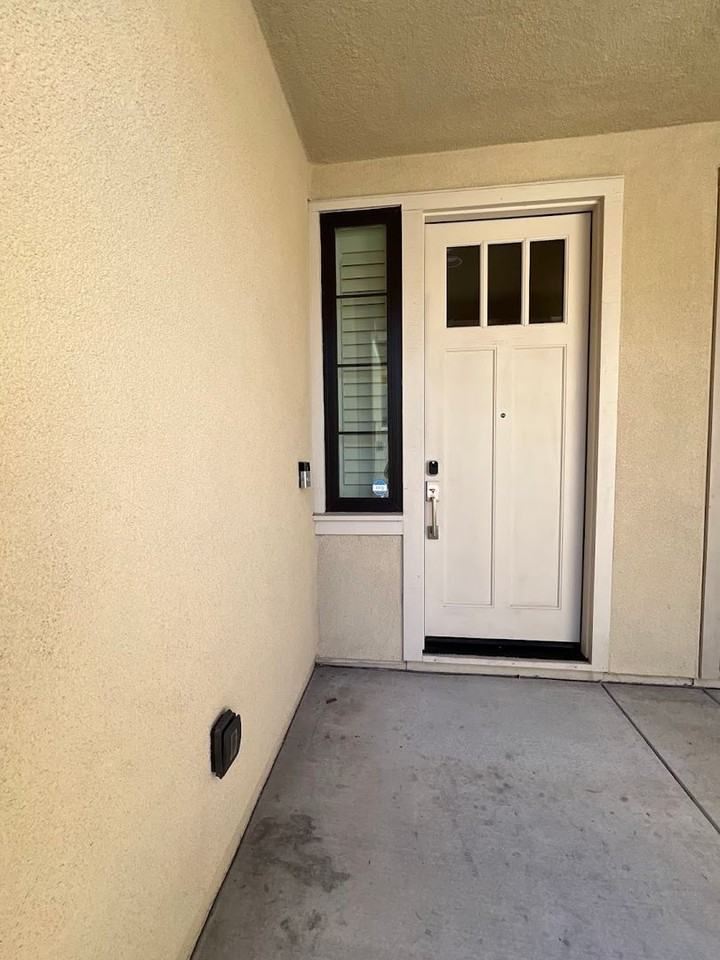 47 Hencken Oaks Ln - Photo 3 of 42