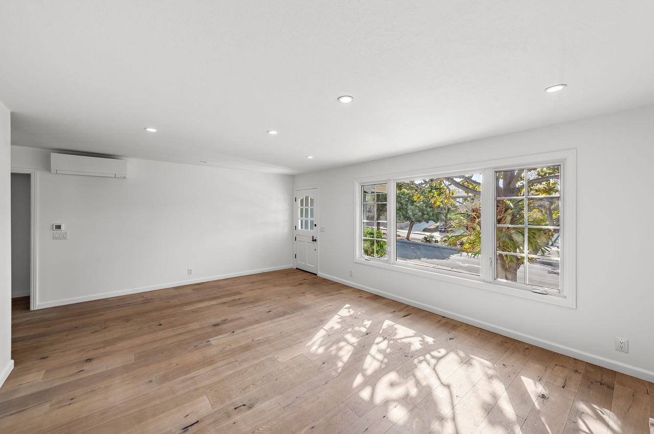 134 Esplanade - Photo 5 of 17