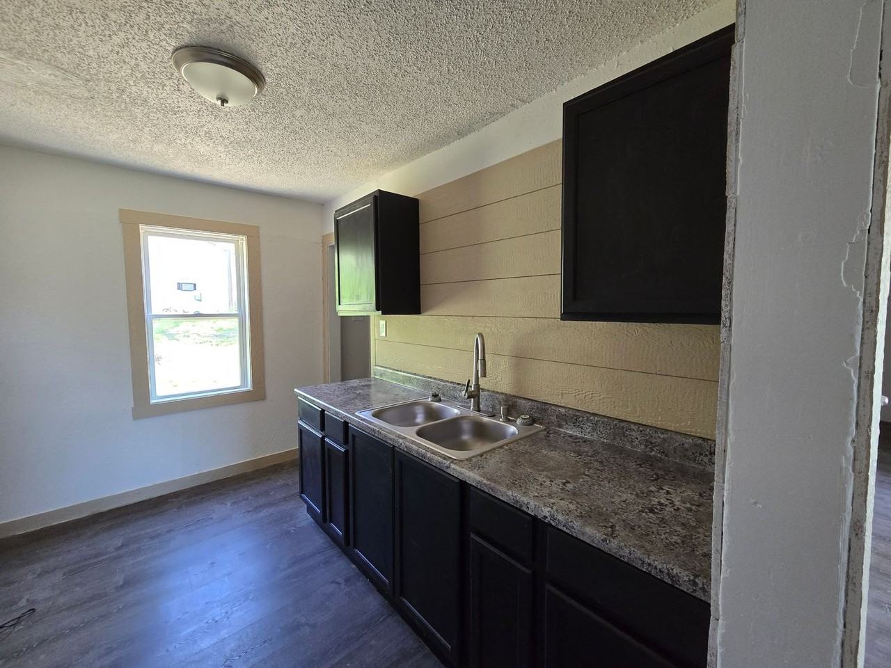 3326 Se Irvingham St - Photo 2 of 7