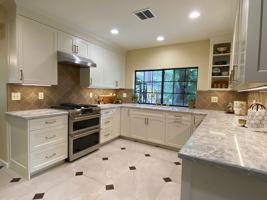 featured image of 10484 Creek Rd