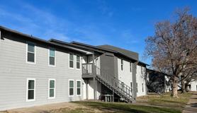 Beautiful remodeled 1 & 2 Bedrooms Available NOW! - Photo 1 of 1