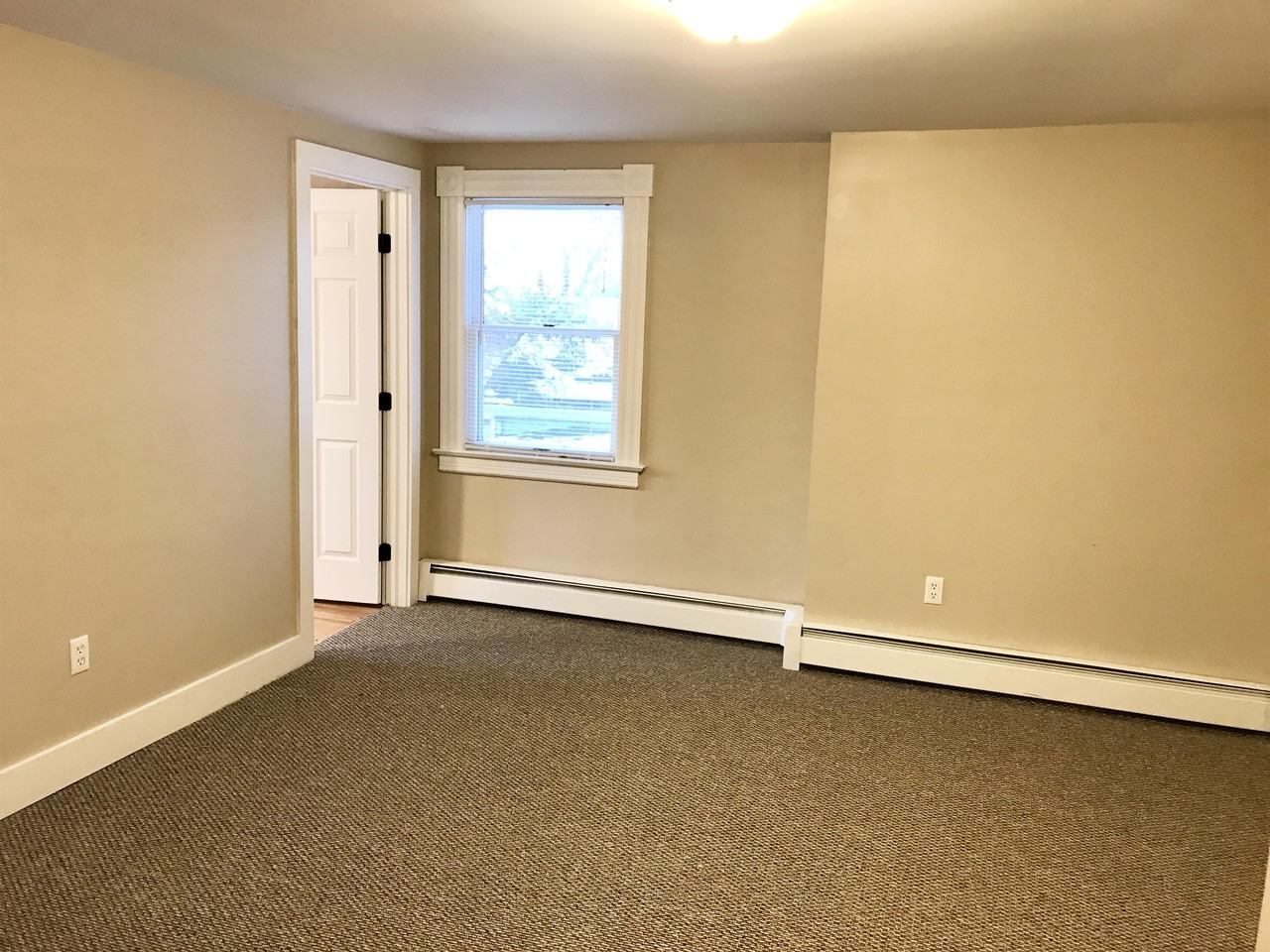 Pleasant Crest Apartments - Photo 4 of 11