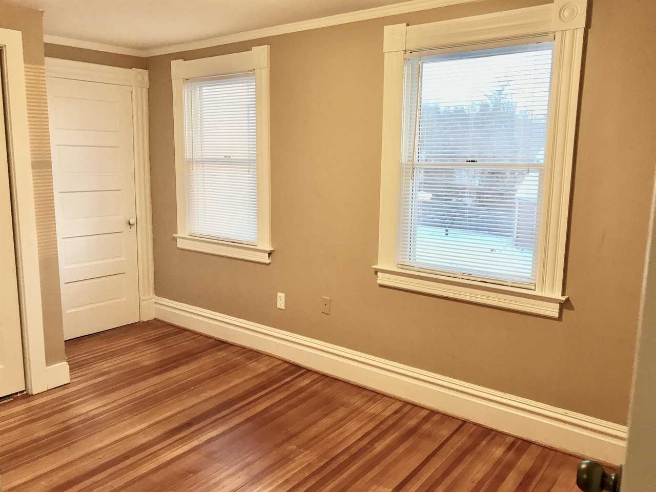 Pleasant Crest Apartments - Photo 7 of 11