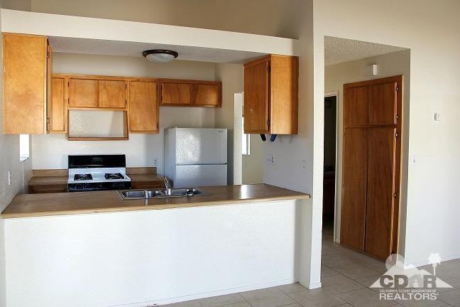 6330 Hermosa Ave. APT. 5 - Photo 4 of 4
