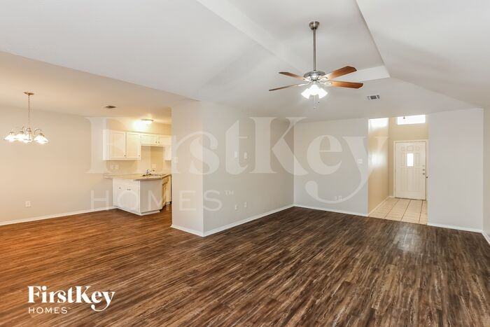 6000 Lavaca Dr - Photo 2 of 15