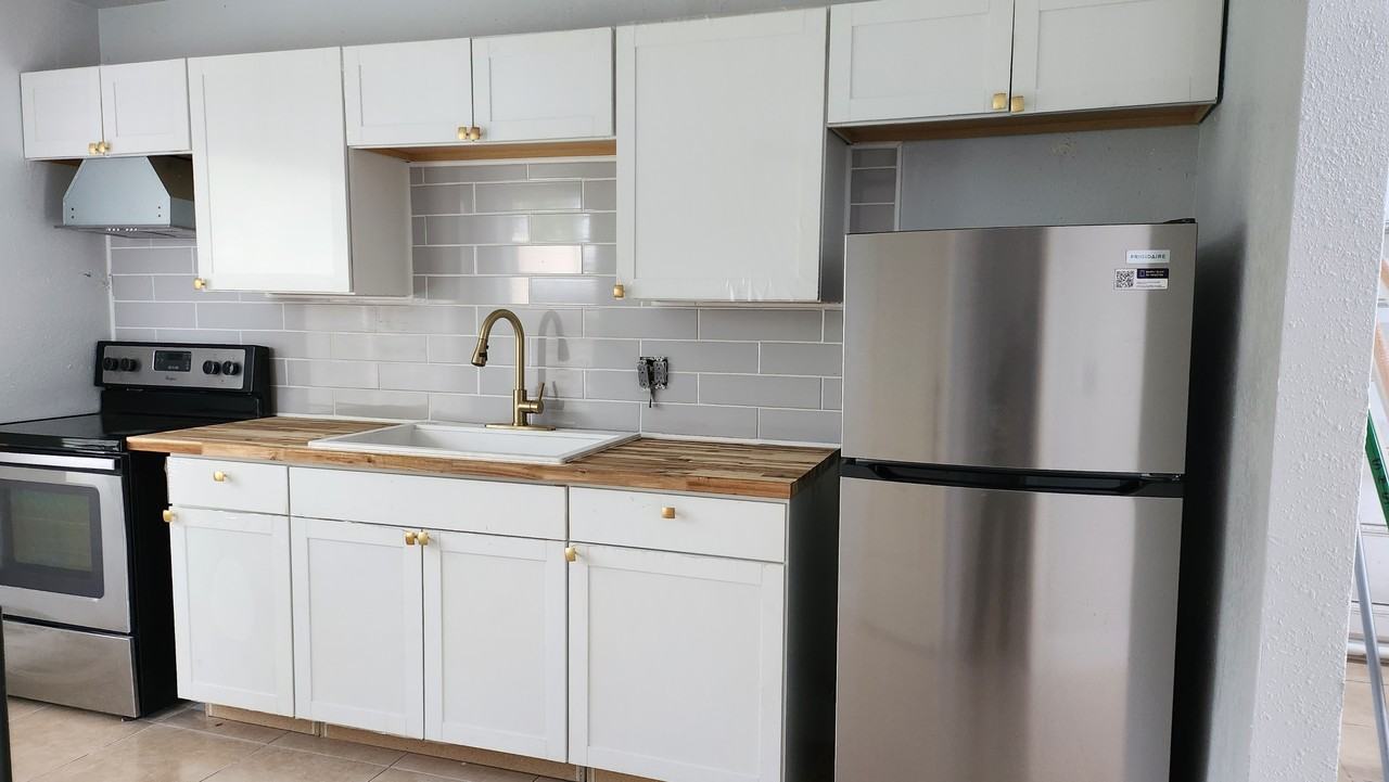 1015 Woodland Ave #NA - Photo 5 of 17