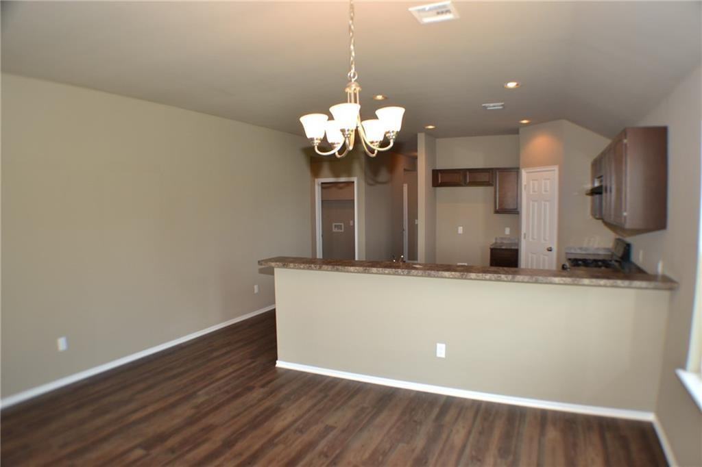 2412 Canyon Creek Dr #NA - Photo 7 of 38