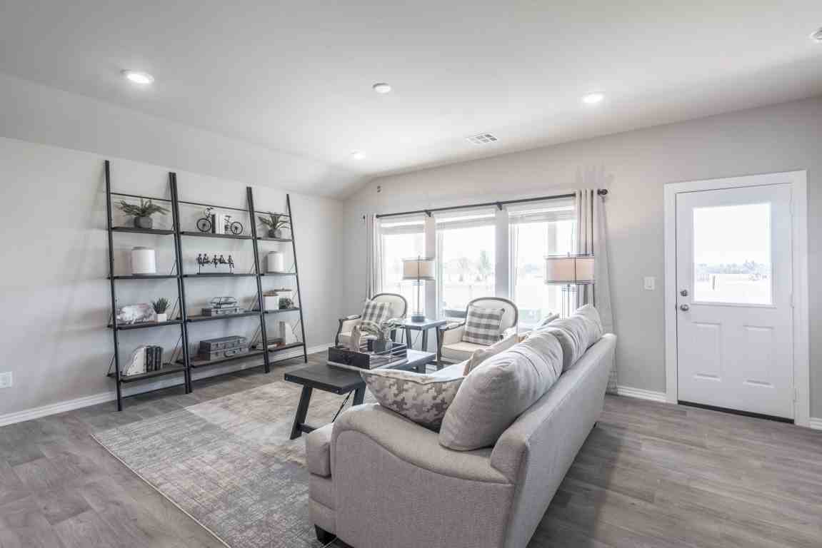 3501 Molly Dr #NA - Photo 7 of 38