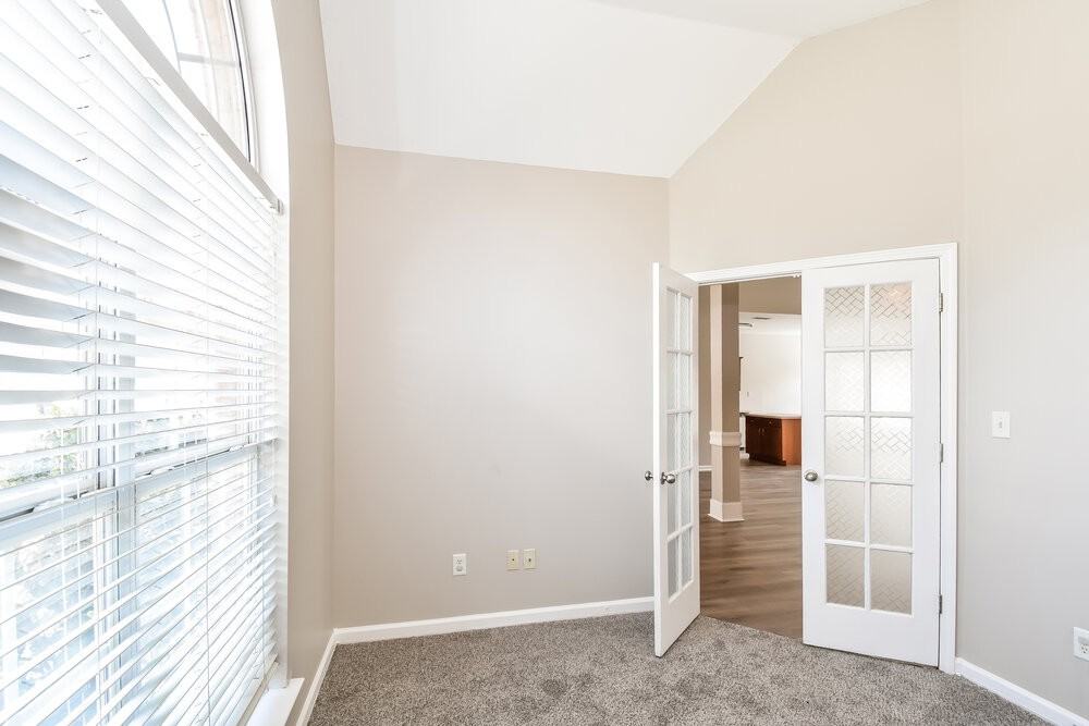 964 Cully Rd - Photo 7 of 17