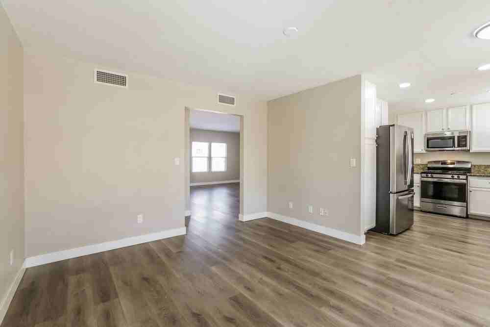 4288 Apex Dr - Photo 6 of 16