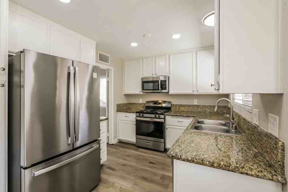 4288 Apex Dr - Photo 7 of 16