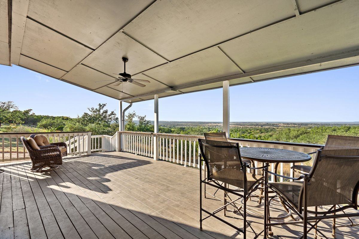 414 Gregg Dr - Photo 3 of 41