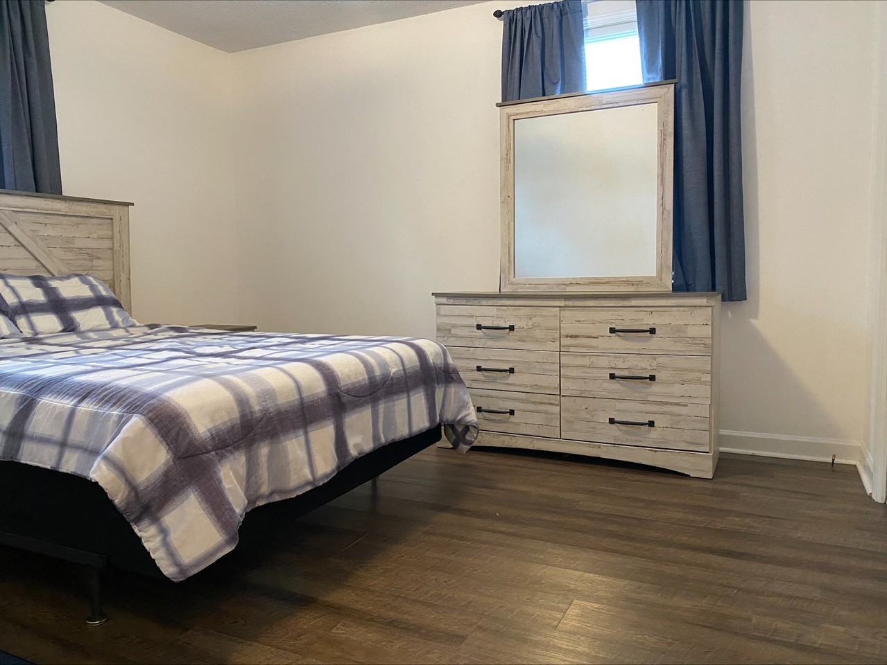 1207 1207 - Photo 5 of 14