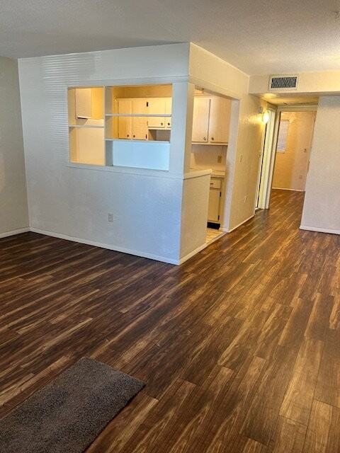 10530 68th Ave - Photo 2 of 11