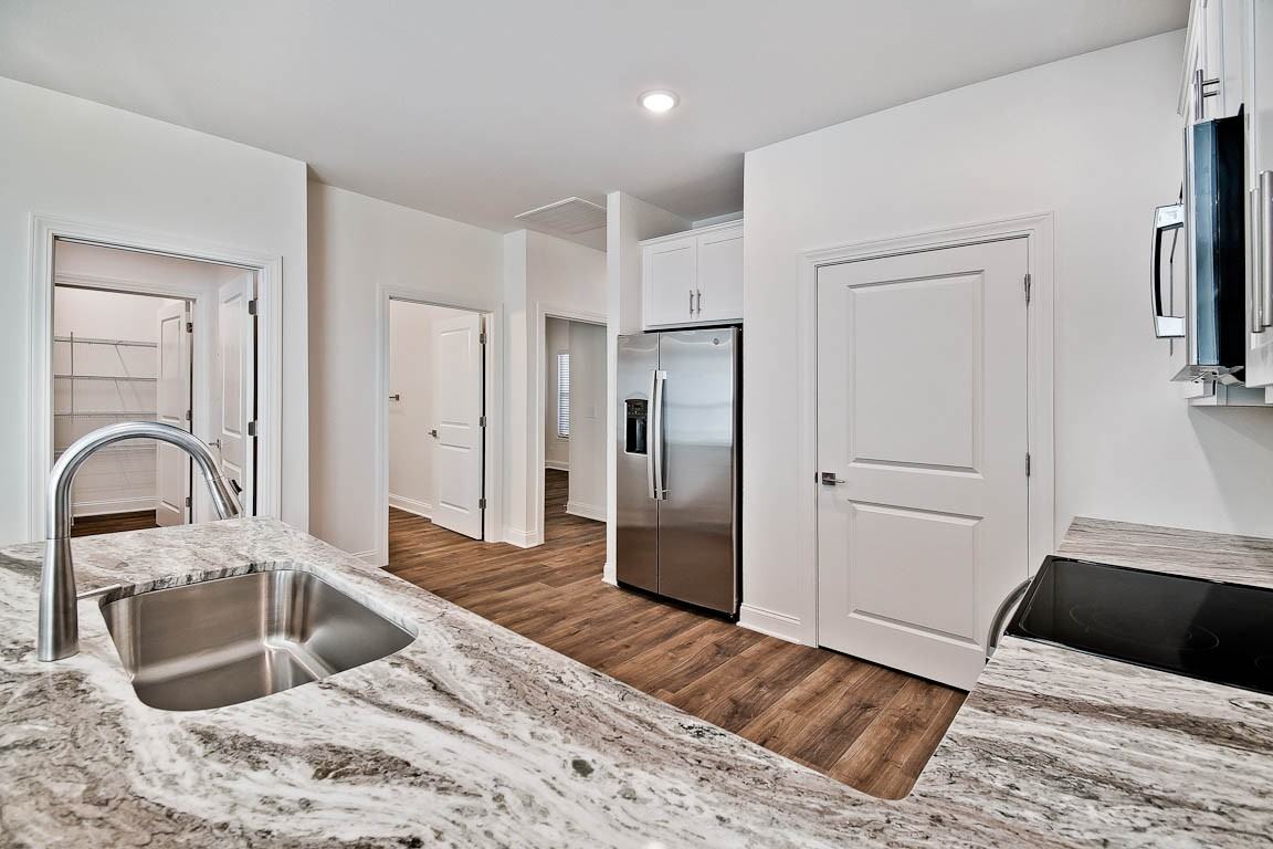 361 Turnberry Ct #NA - Photo 3 of 19