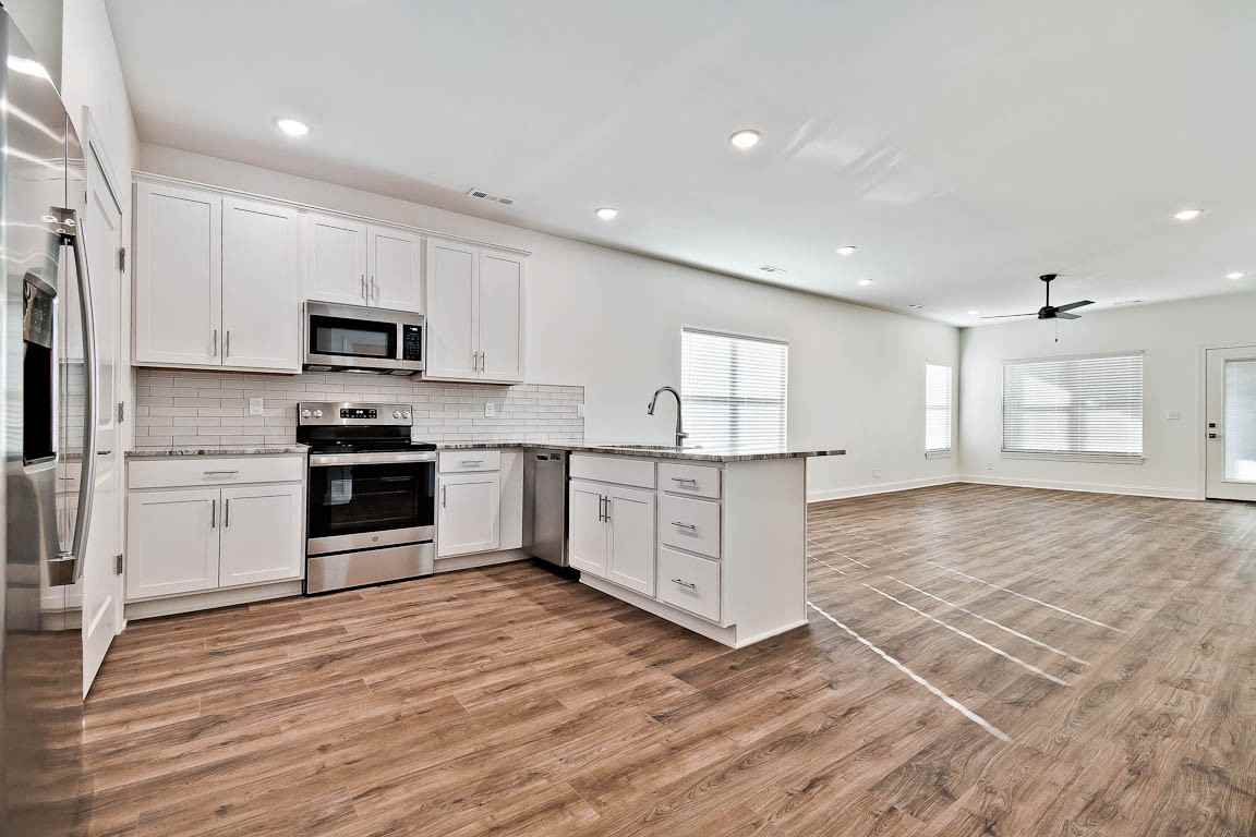 361 Turnberry Ct #NA - Photo 4 of 19