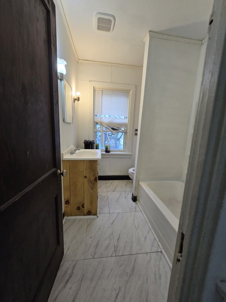 1429 Naudain St #NA - Photo 3 of 10