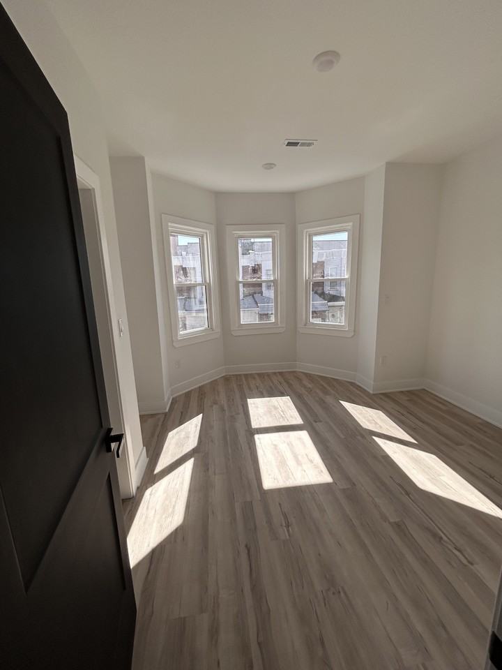 2523 S Felton St #B - Photo 6 of 9