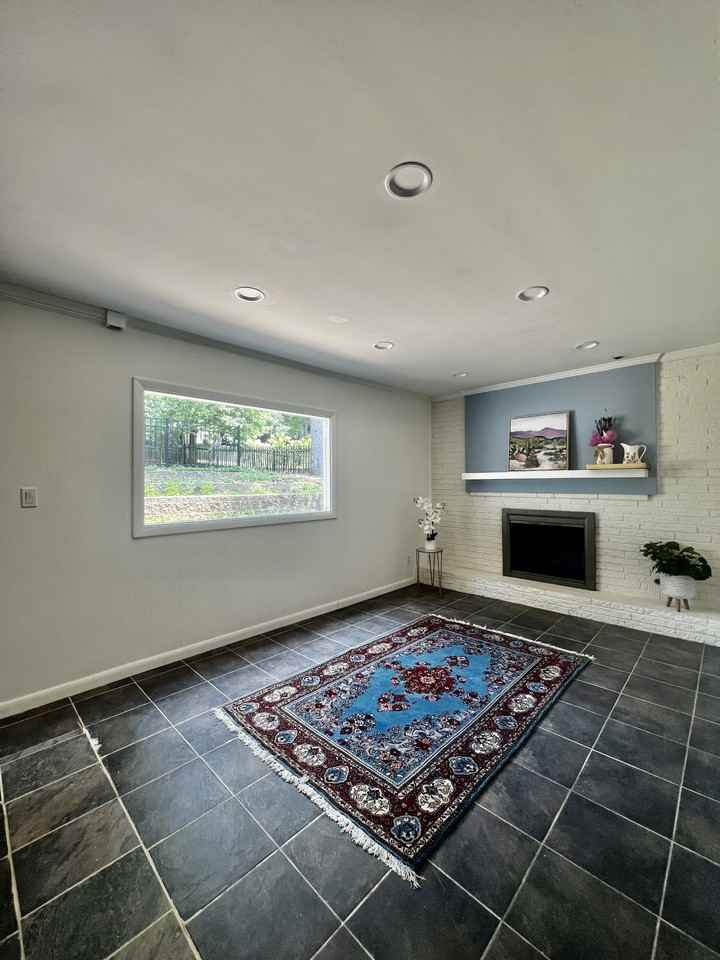 1346 Valley View Rd #NA - Photo 3 of 22