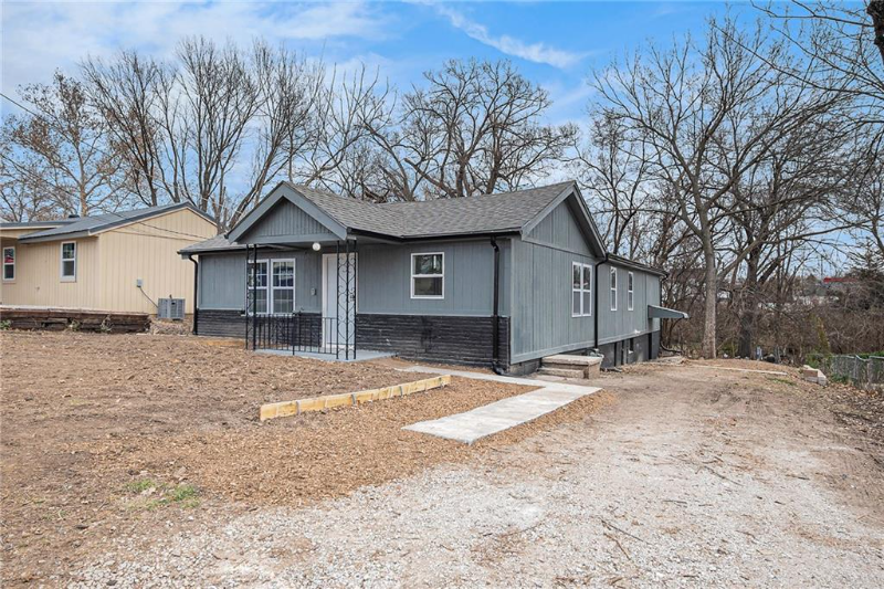 6407 Ravena Rd - Photo 3 of 14