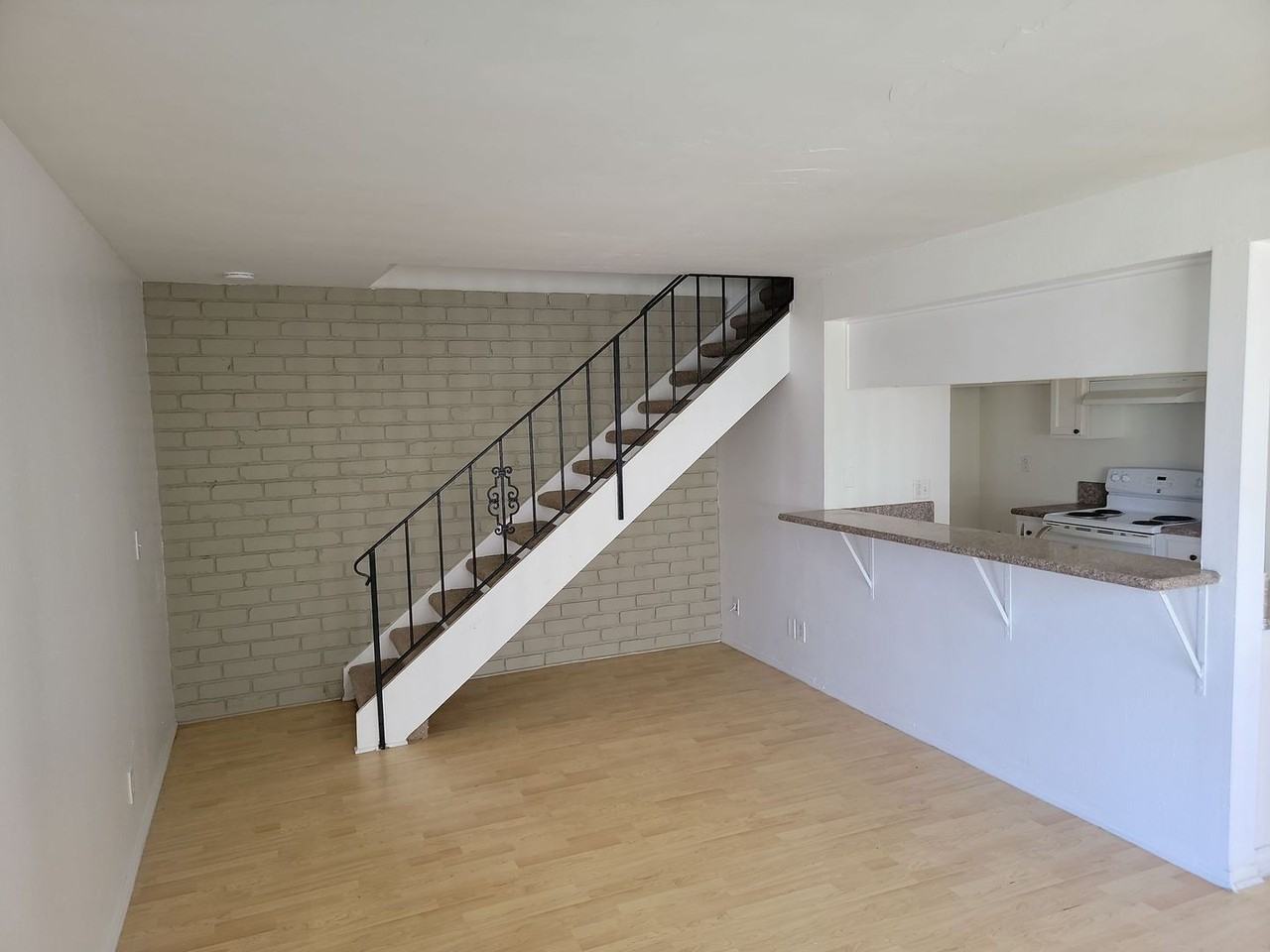 659 Halyard St - Photo 5 of 10