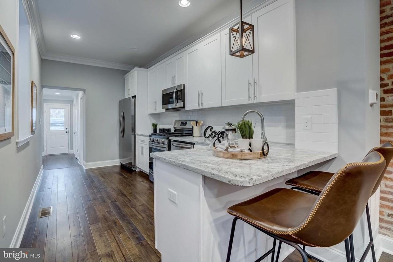 3510 Gough St - Photo 5 of 22