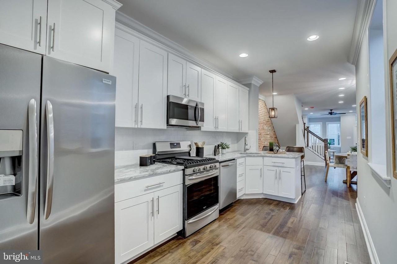 3510 Gough St - Photo 6 of 22