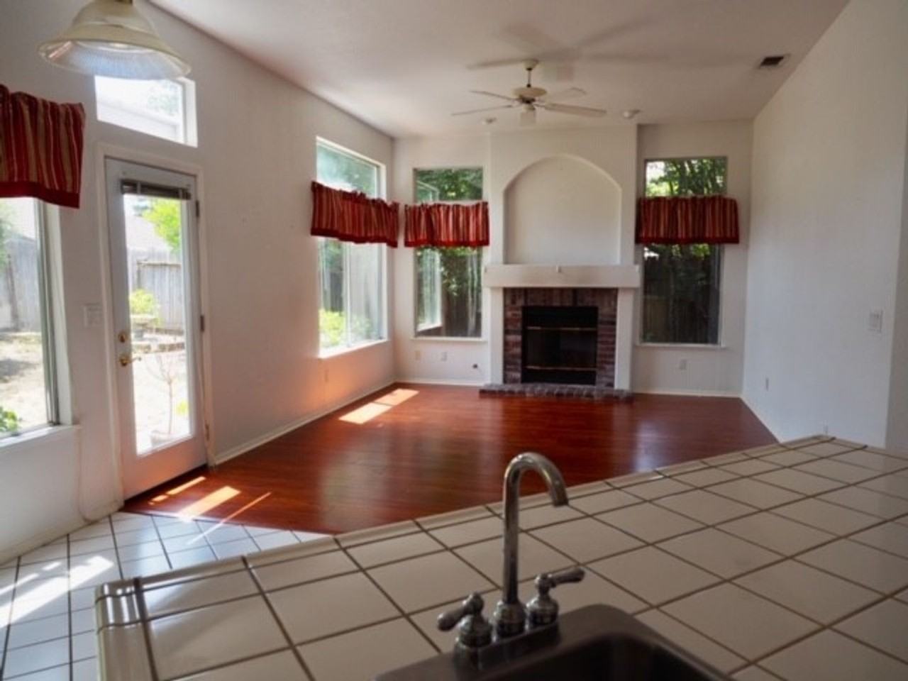 122 Ashcat Way - Photo 3 of 20