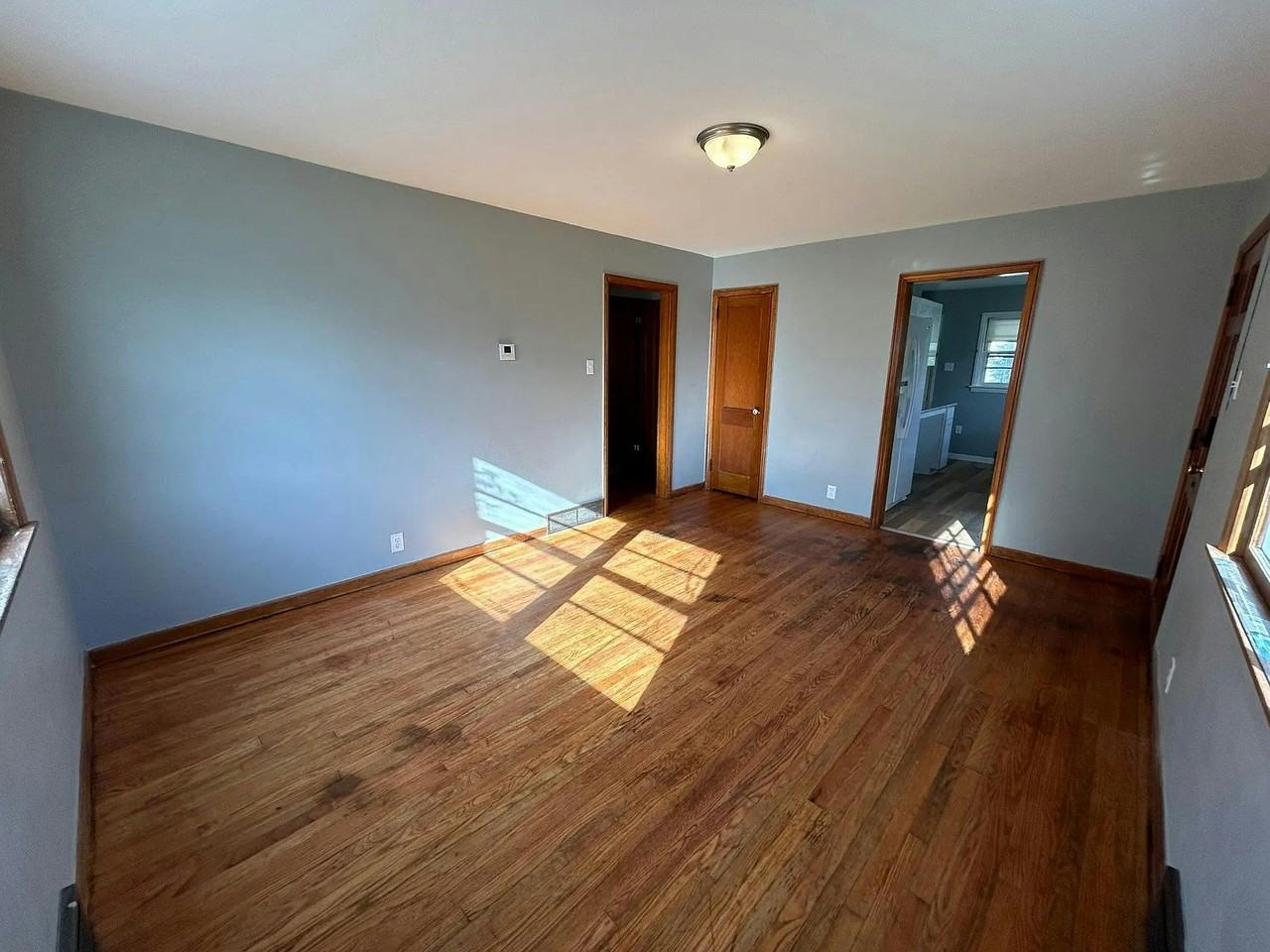 605 Kentucky Ave - Photo 2 of 27