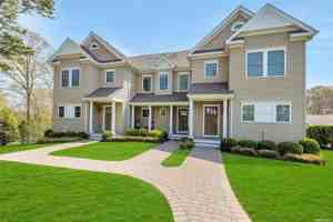 featured image of 20 Canoe Place Rd #8