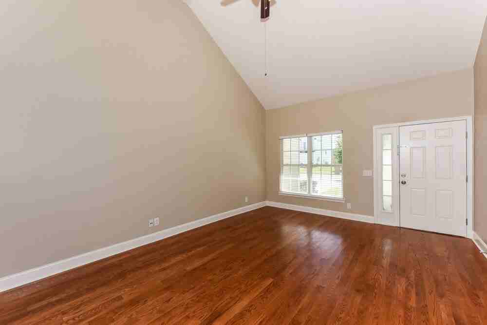 1241 Alandee St - Photo 4 of 16