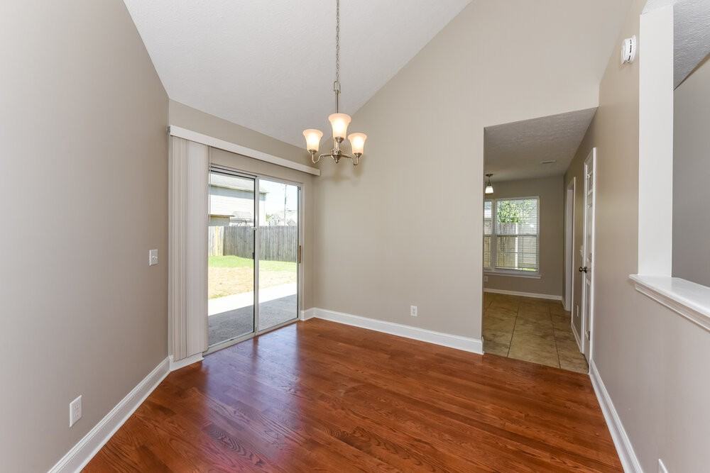 1241 Alandee St - Photo 5 of 16