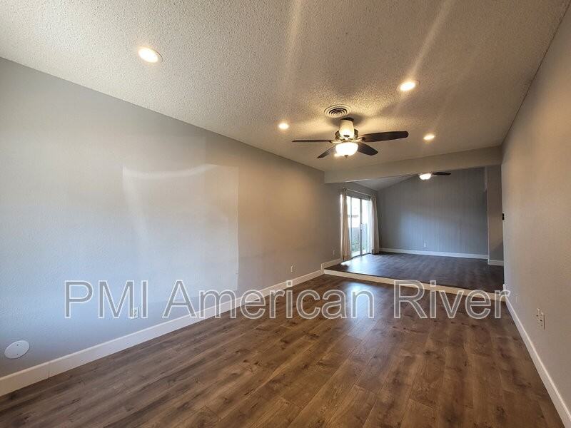 1086 Clinton Rd - Photo 3 of 16