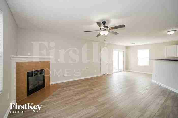 8706 Prairie Frost Ln - Photo 3 of 16