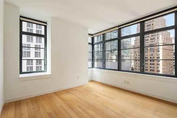 W 30th St #11A - Photo 3 of 12