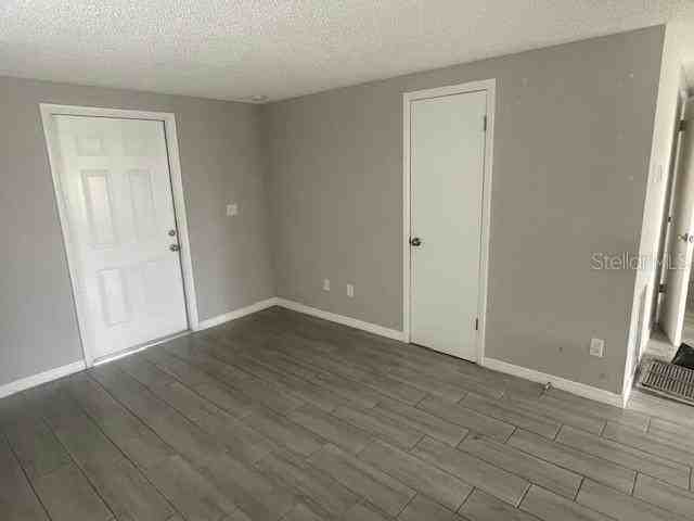 1004 57th Avenue Pl E - Photo 4 of 26