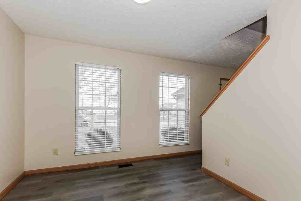 2775 Southfield Village Dr - Photo 7 of 18