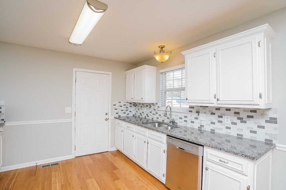 1107 Binford Ct - Photo 7 of 17