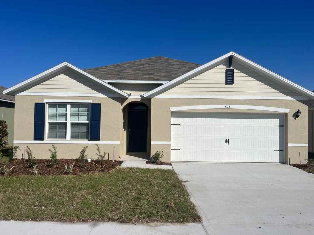 528 Boardwalk Ave - Photo 2 of 18