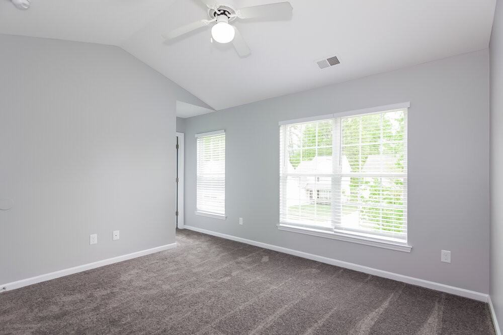 1518 Braveheart Ln - Photo 7 of 17