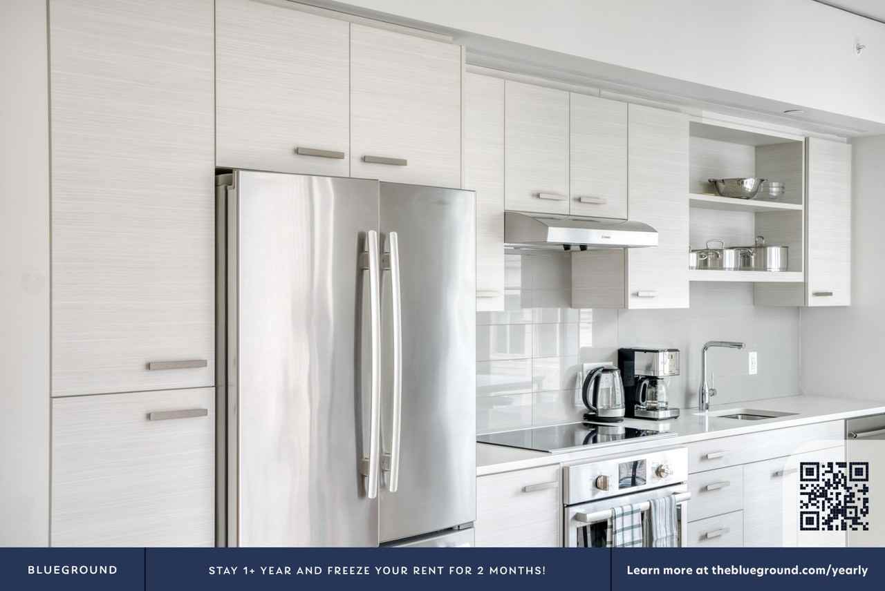 1430 2nd Avenue - Photo 7 of 36