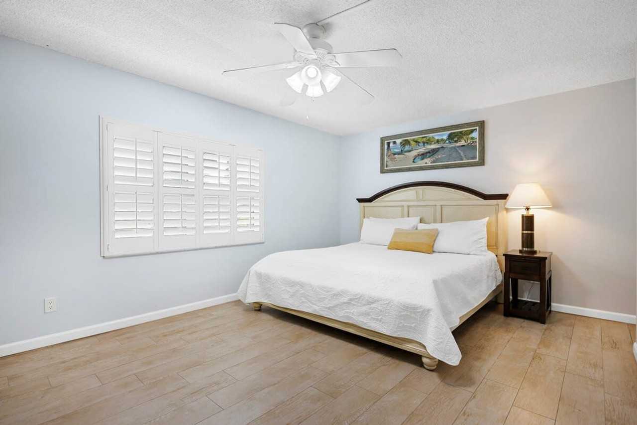 5200 Ocean Beach Blvd #1044436P - Photo 4 of 26