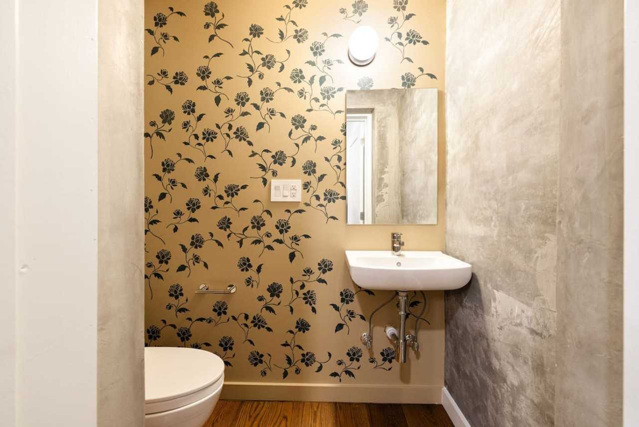 1510 Race Street - Photo 7 of 22