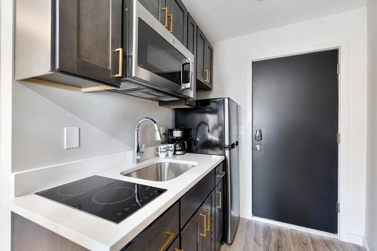 79 Montgomery St #1056792P - Photo 2 of 15