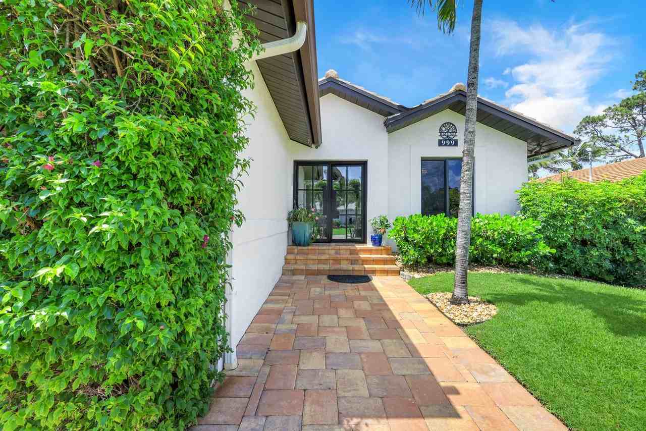 999 E Valley Dr #1073522P - Photo 3 of 42