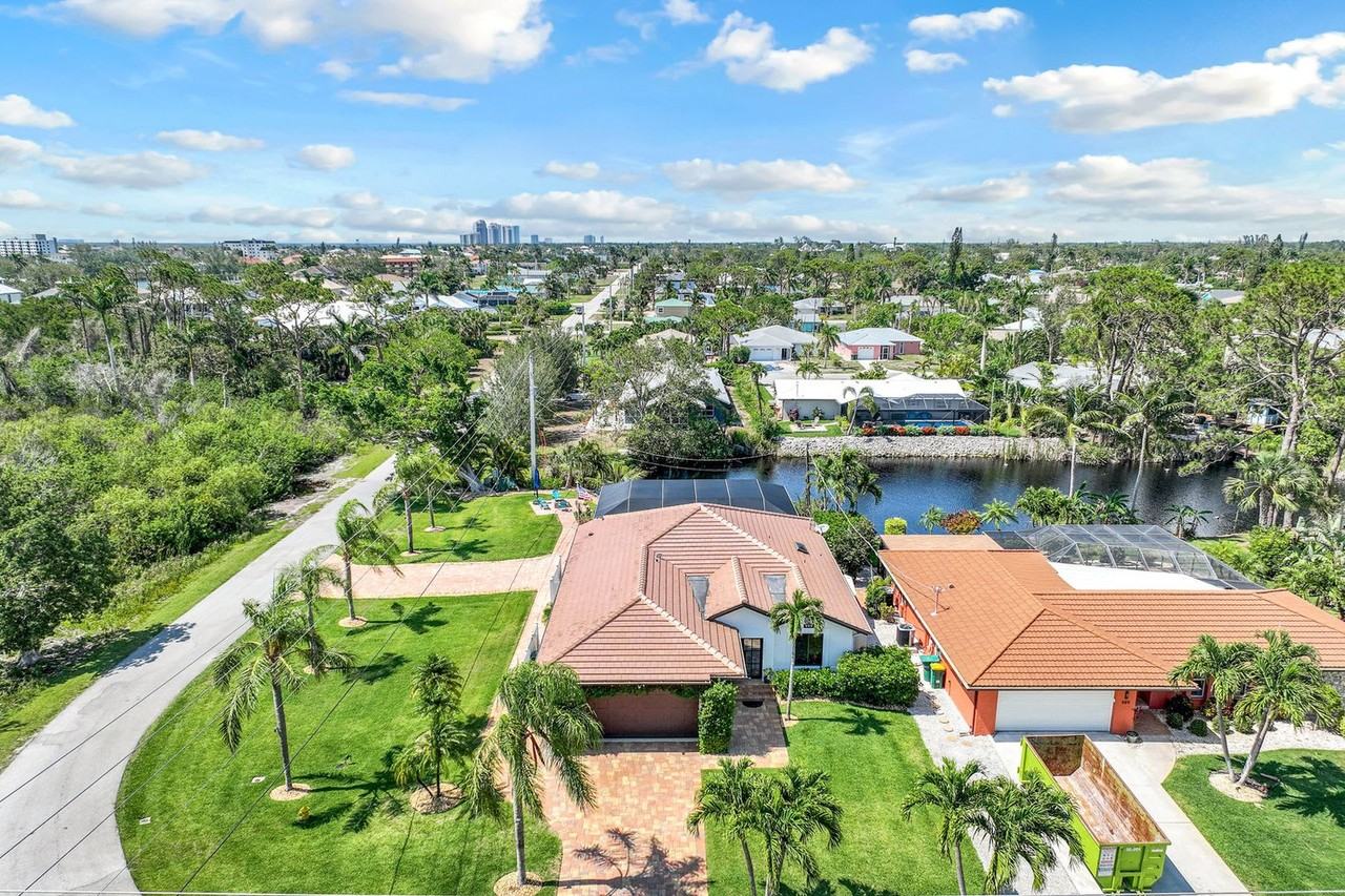 999 E Valley Dr #1073522P - Photo 7 of 42