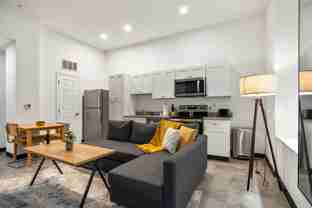 209 9th St - Photo 1 of 1