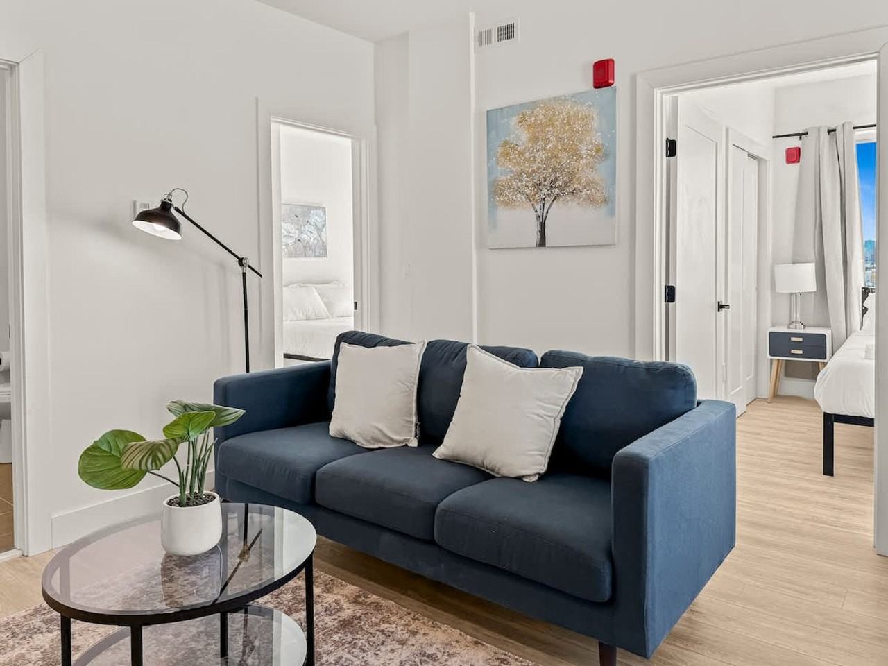 2400 E Huntingdon St #1075554P - Photo 3 of 18